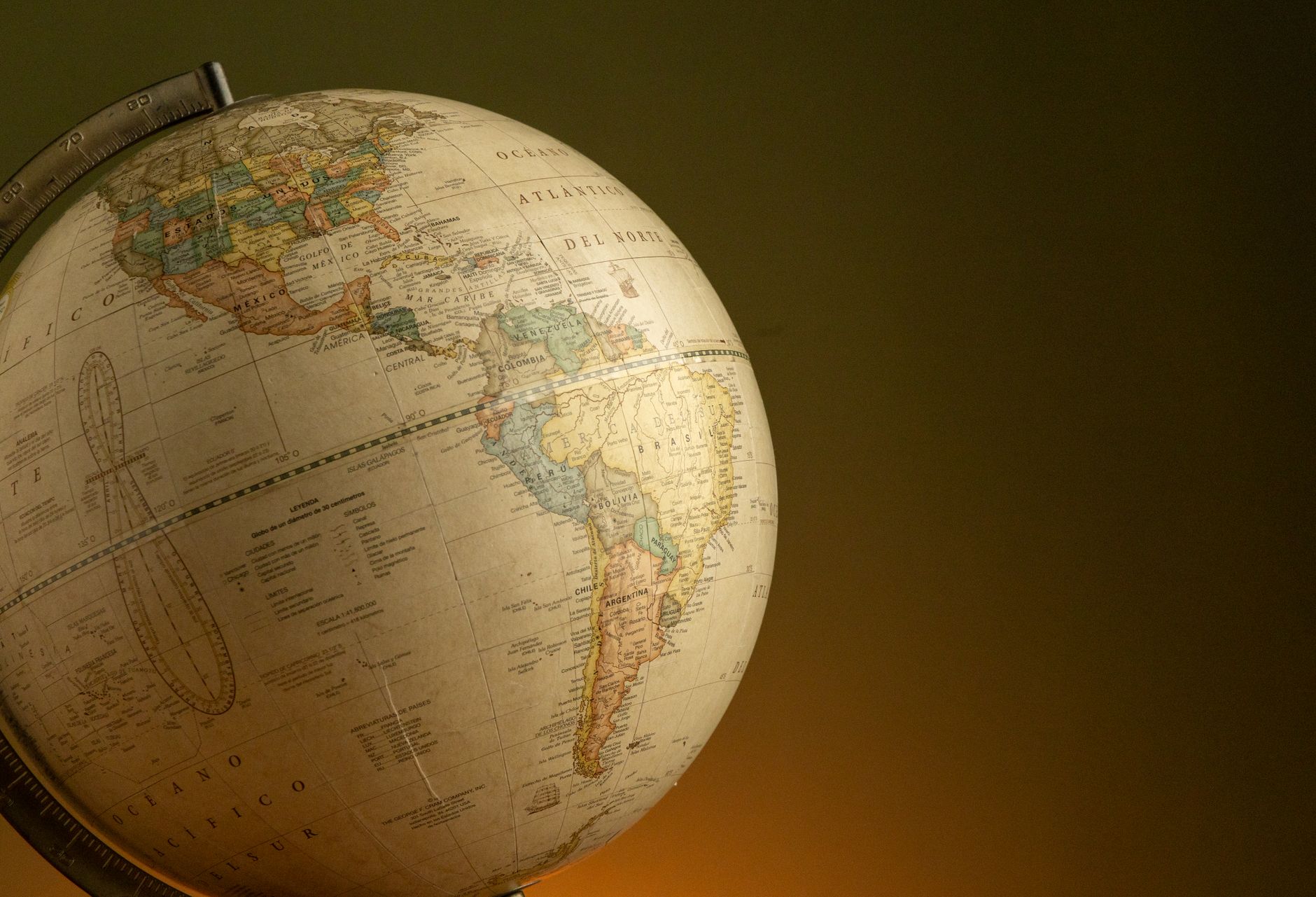 “En tiempo de desolación no hacer mudanza”… sobre la democracia en Latinoamérica